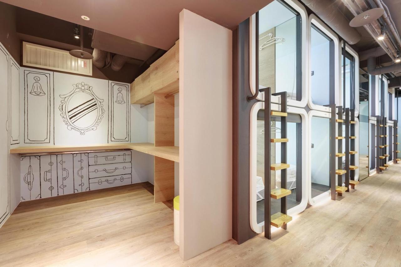 Taiwan Youth Hostel & Capsule Hotel Taipei Exterior photo