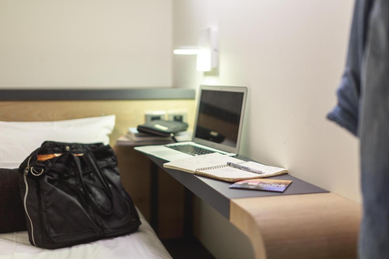 Taiwan Youth Hostel & Capsule Hotel Taipei Exterior photo