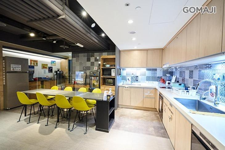 Taiwan Youth Hostel & Capsule Hotel Taipei Exterior photo