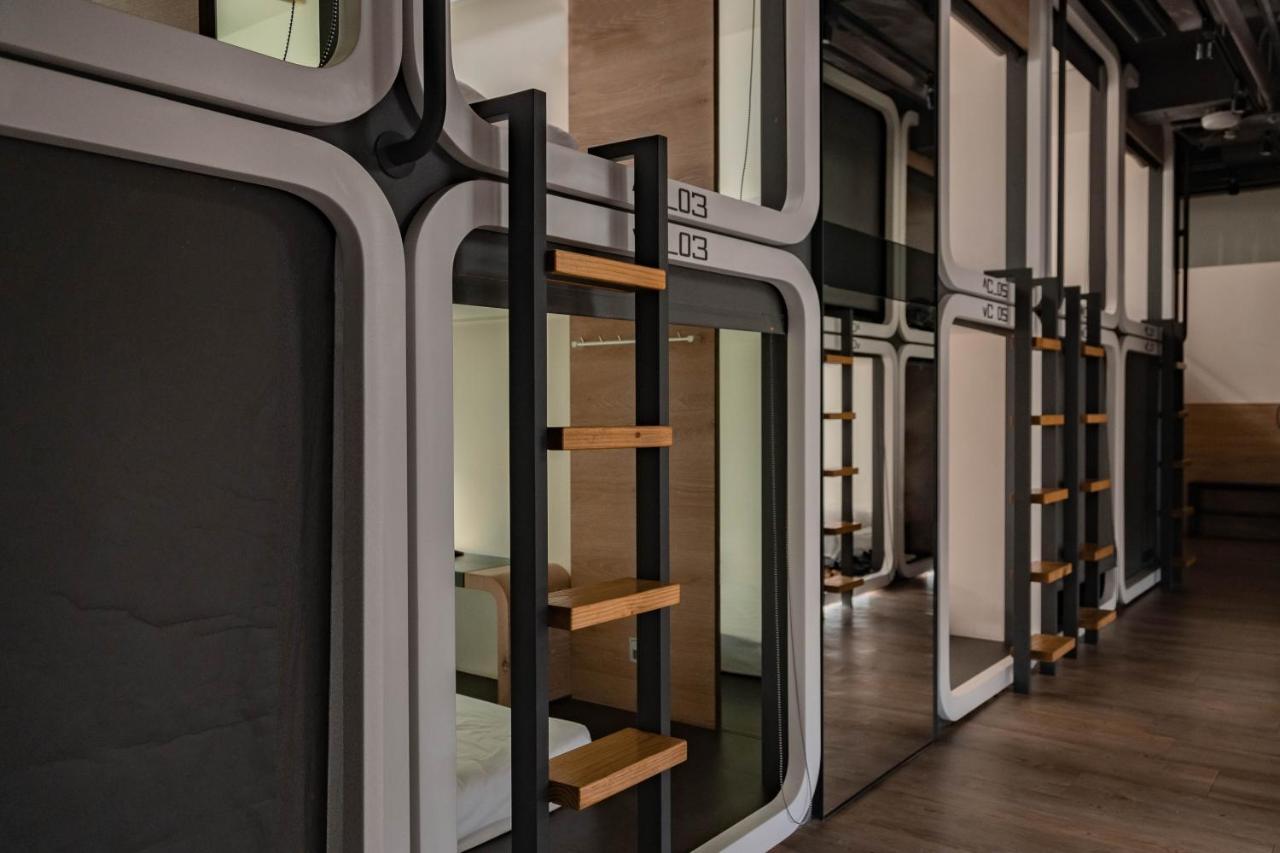 Taiwan Youth Hostel & Capsule Hotel Taipei Exterior photo